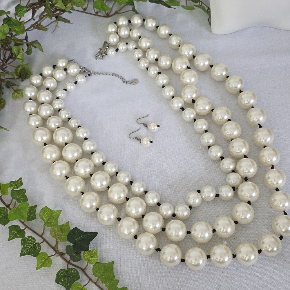 Large Statement Multi Strand Chunky Pearl Necklace and Earrings Set - Picture 3 of 15